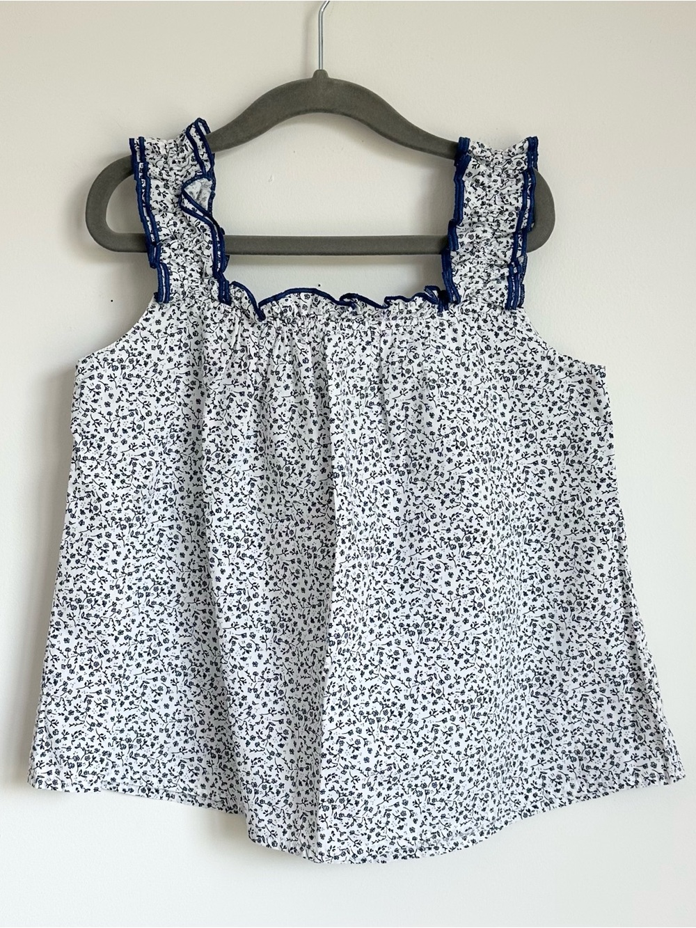 Brand New w Tags! FOREVER YOUNG Navy Mini Floral Top Size 7Y